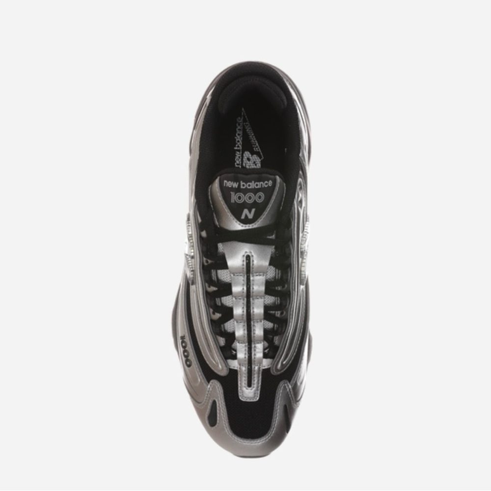 New Balance Men's Black and Metallic Sneakers
